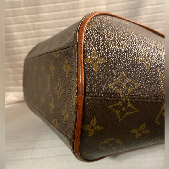 Beautiful Louis Vuitton Ellipse MM W/Certificate of Authenticity - Picture 11 of 15